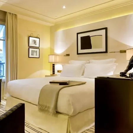 호텔 몽테뉴 파리