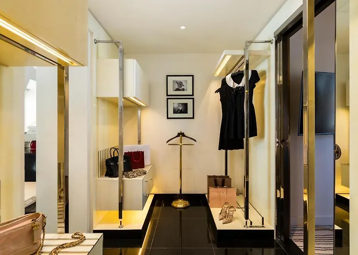 Montaigne Hotel 5*