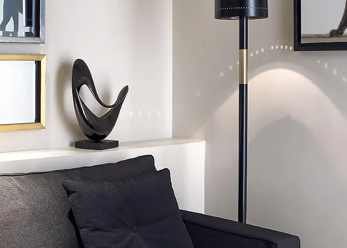Montaigne Paris