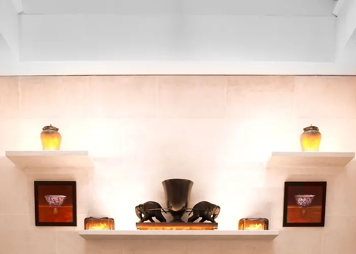 Montaigne Hotel 5*