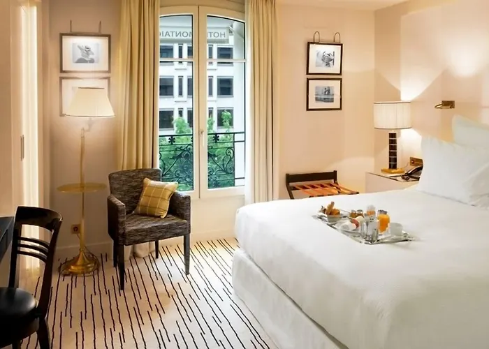 Montaigne Hotel