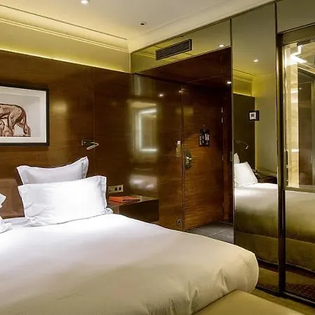 Hotell Montaigne 5*