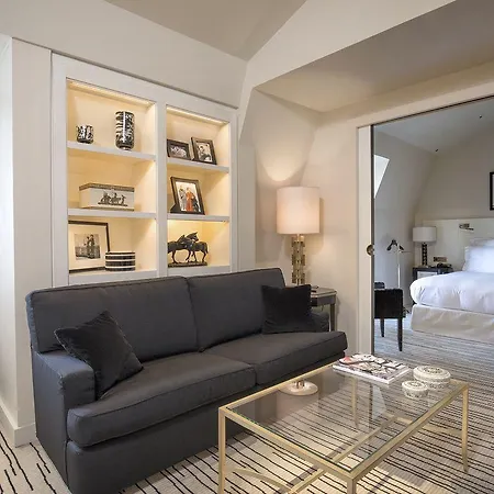 Montaigne Hotell 5*