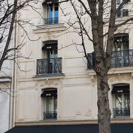 Hotell Montaigne Paris
