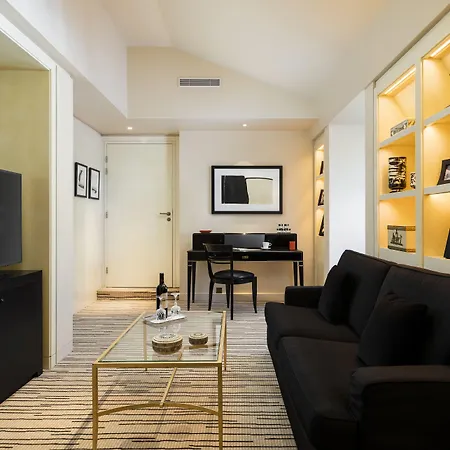 Hotell Montaigne 5*