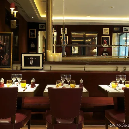 Montaigne Otel 5*