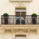 Hotel Montaigne Paris