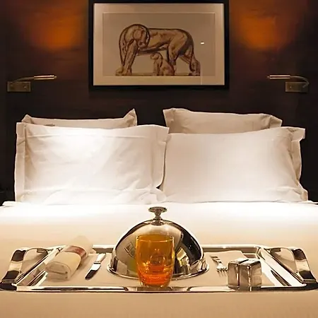 Montaigne Hotell 5*