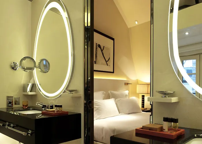 Montaigne מלון 5*