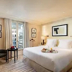 Montaigne 5*