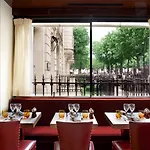 Hotell Montaigne 5*