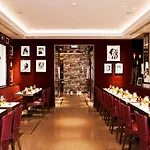 Montaigne Hotell 5*