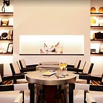 Montaigne Paris