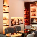 Hotell Montaigne 5*