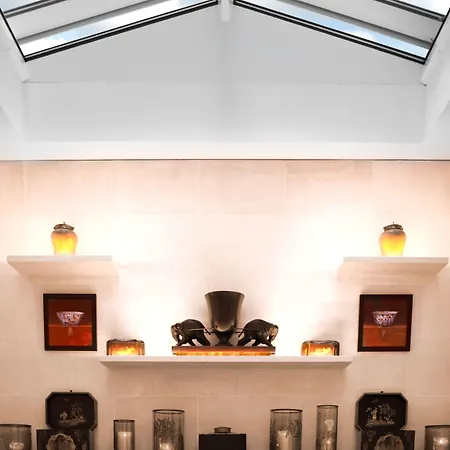 Montaigne Hotel 5*
