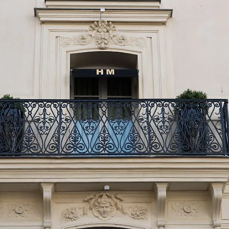 Montaigne Hotell