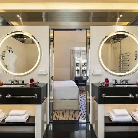 Montaigne Hotel Parigi