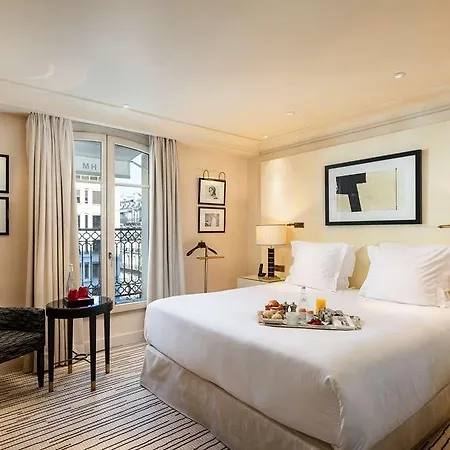 Montaigne 5*