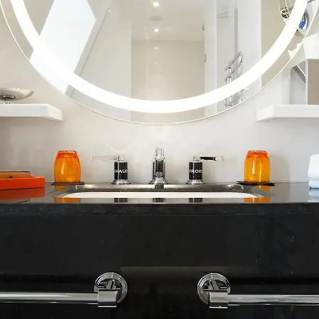 Montaigne Hotel 5*