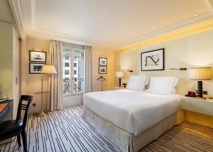 Montaigne Hotel París